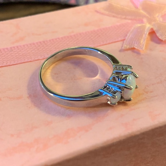 Alchemy63 Gorgeous Handmade Sterling & Opal Ring - Picture 3 of 4